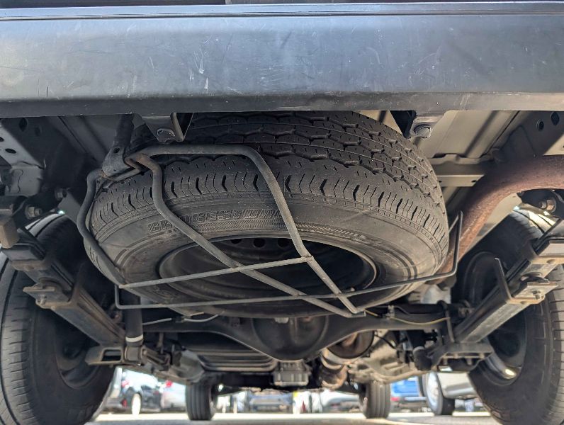  31606  TOYOTA HIACE  2017  