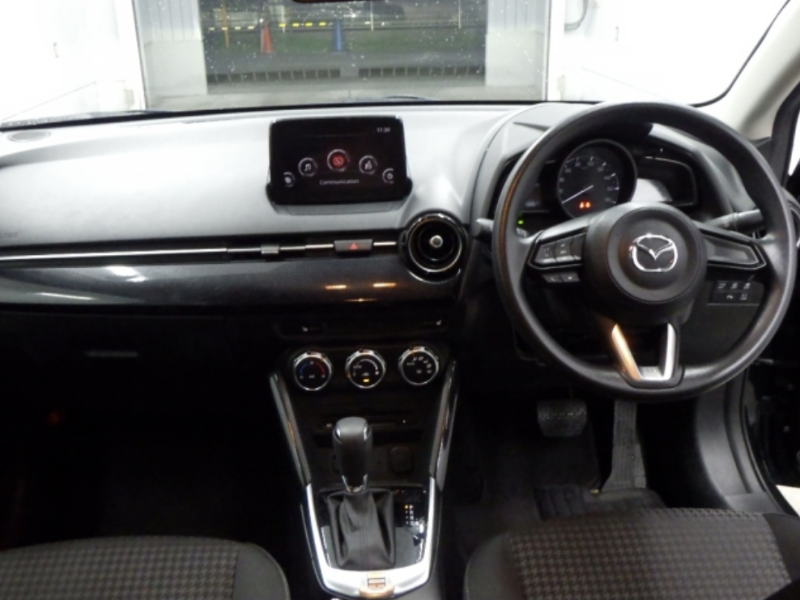  31609  MAZDA DEMIO  2017  
