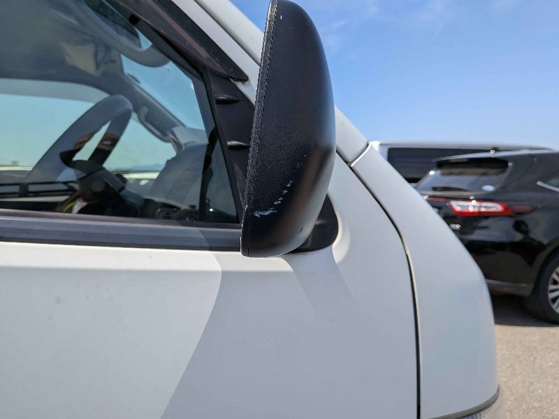  31610  TOYOTA HIACE  2018  