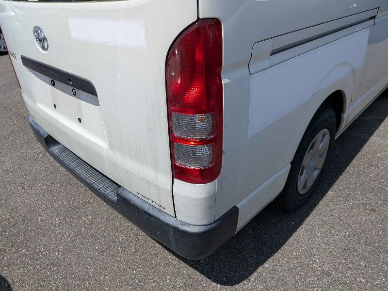  31610  TOYOTA HIACE  2018  
