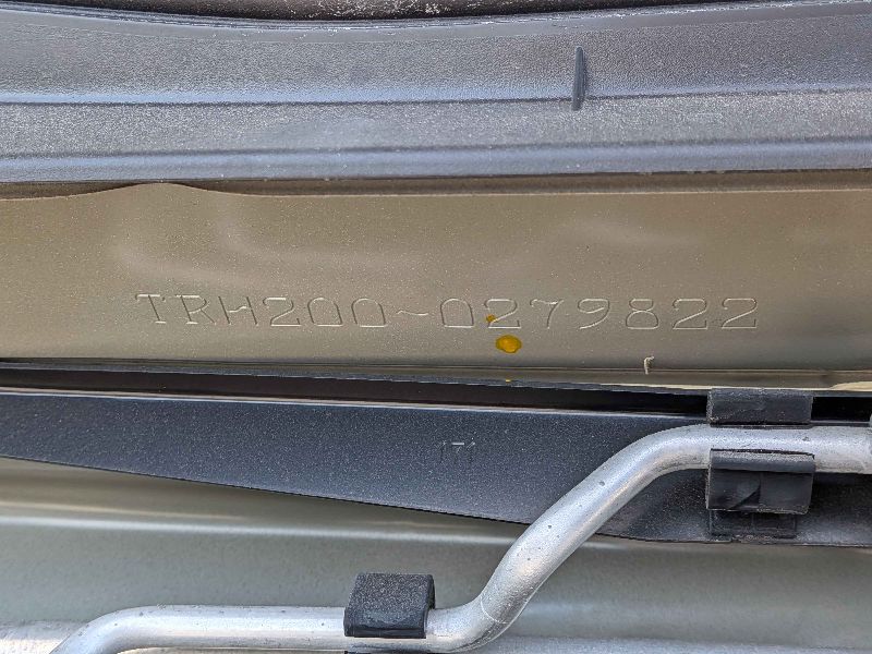  31610  TOYOTA HIACE  2018  