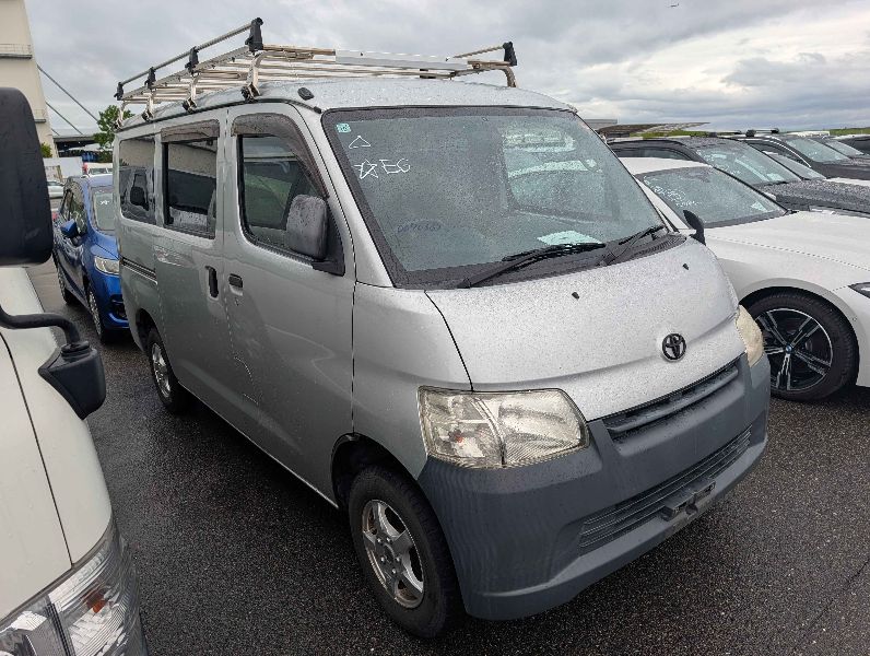  31617  TOYOTA TOWNACE  2017  