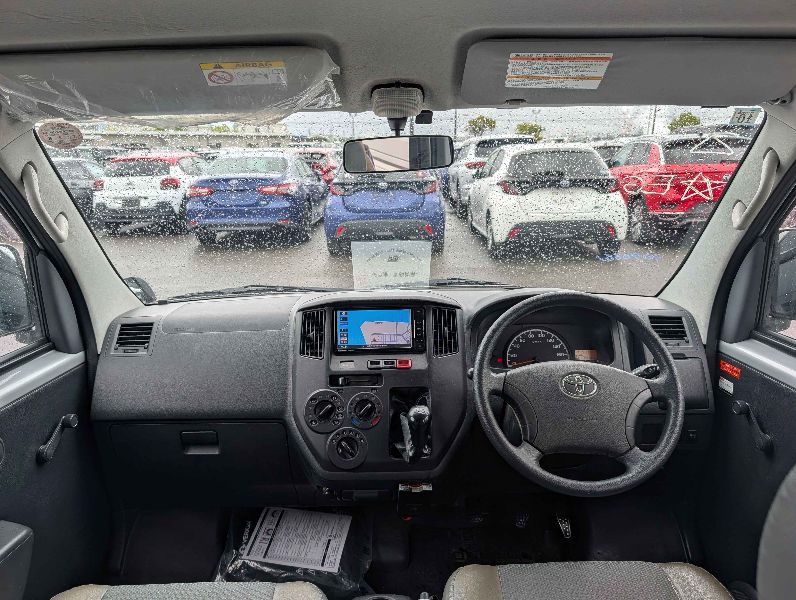  31617  TOYOTA TOWNACE  2017  