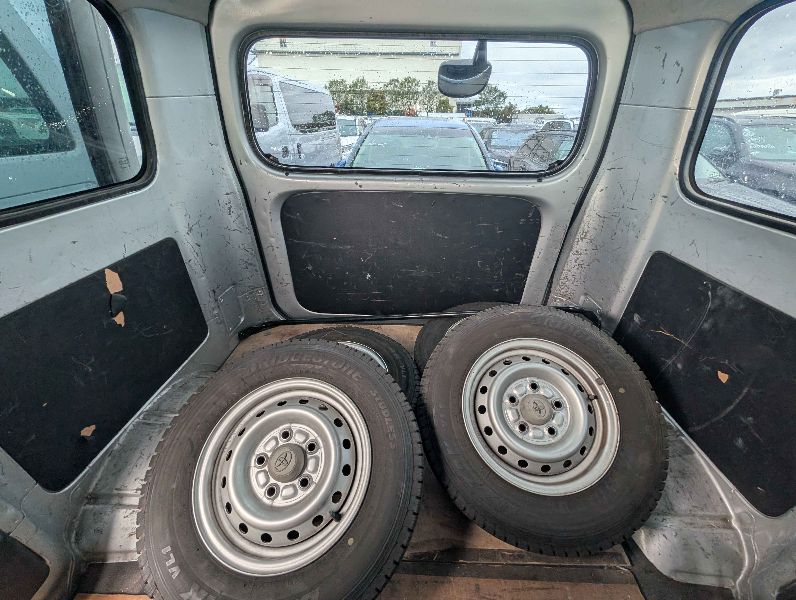  31617  TOYOTA TOWNACE  2017  