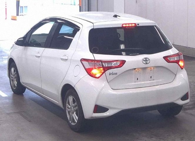  31626  TOYOTA VITZ  2017  