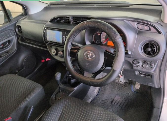  31626  TOYOTA VITZ  2017  