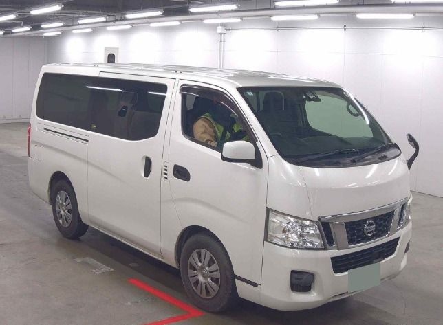  31627  NISSAN CARAVAN  2017  