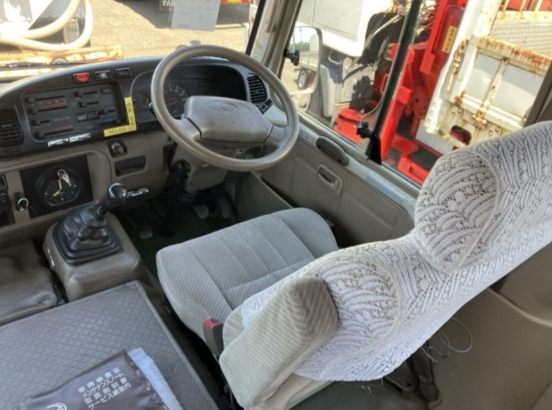  31630  HINO LIESSE BUS  2000  