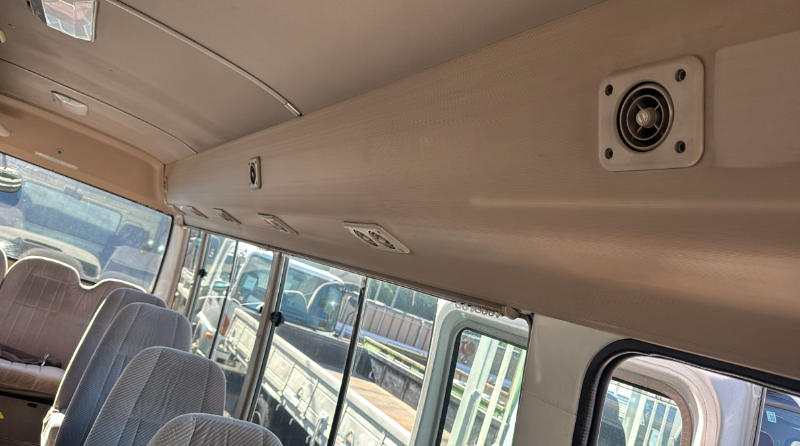  31630  HINO LIESSE BUS  2000  