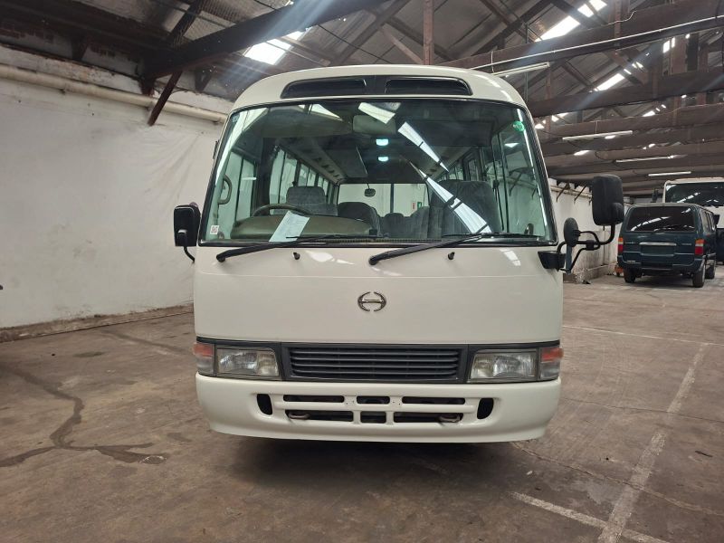  31630  HINO LIESSE BUS  2000  