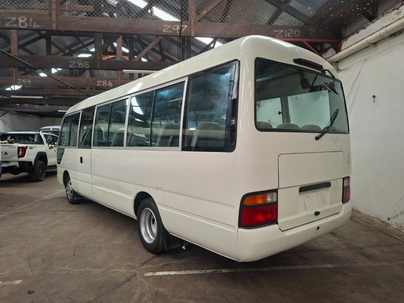  31630  HINO LIESSE BUS  2000  