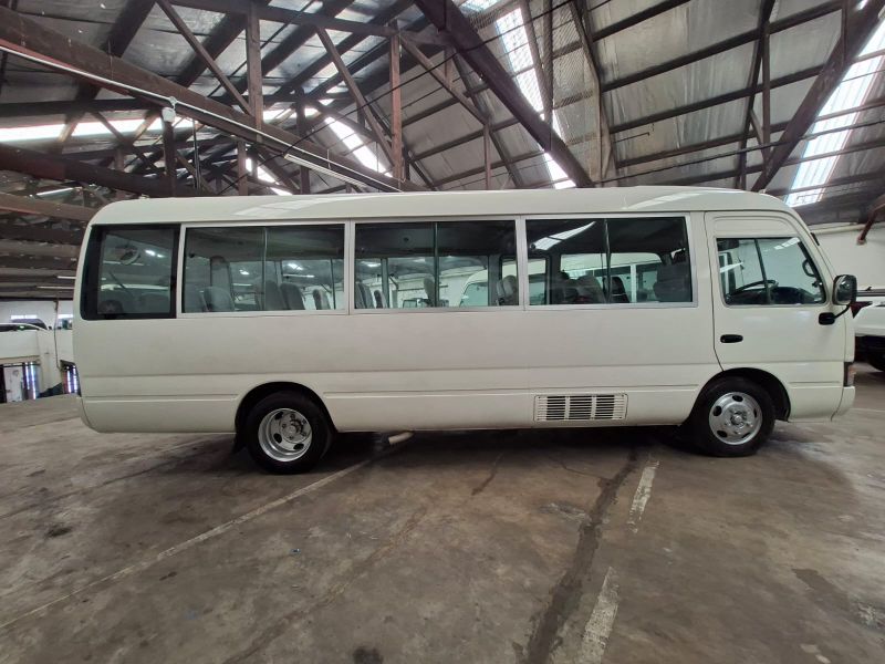  31630  HINO LIESSE BUS  2000  