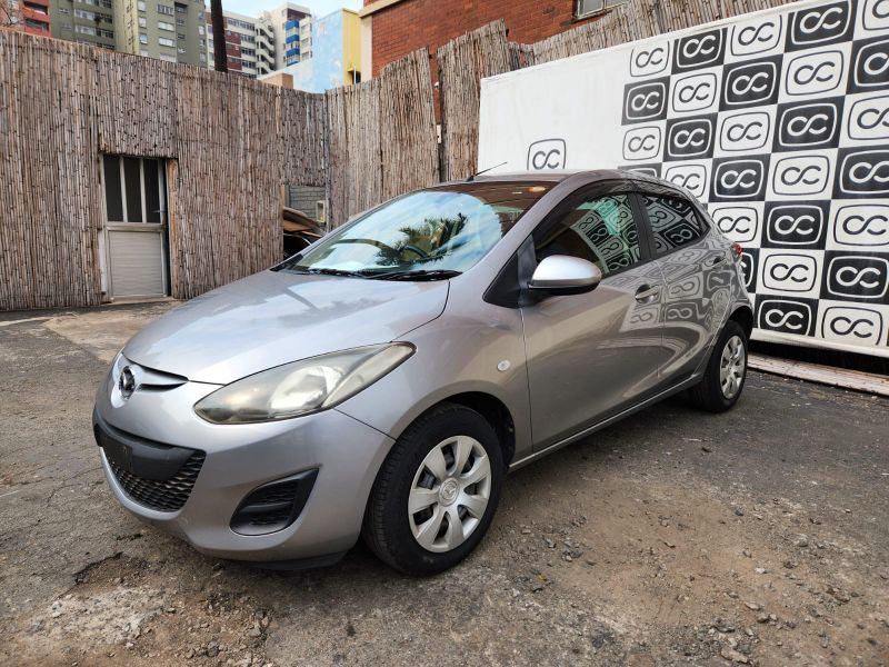  31640  MAZDA DEMIO  2012  