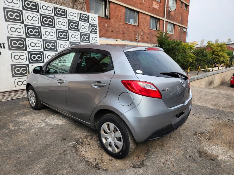 31640  MAZDA DEMIO  2012  