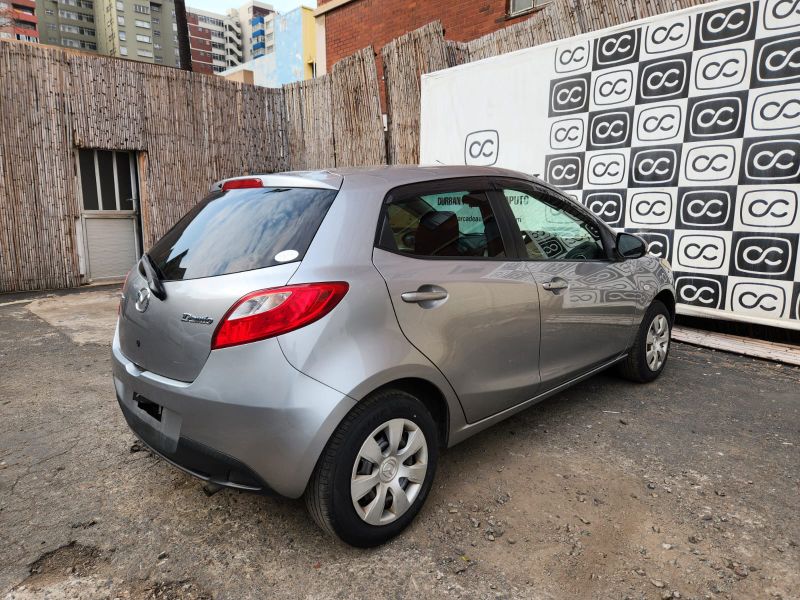  31640  MAZDA DEMIO  2012  