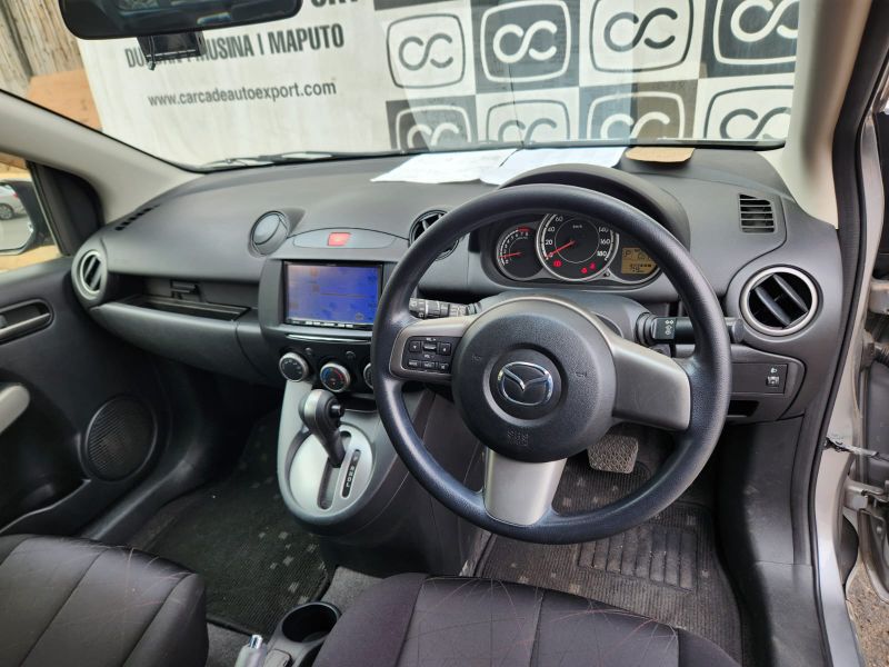  31640  MAZDA DEMIO  2012  
