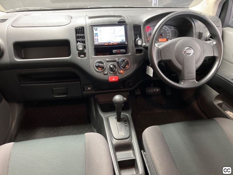  31648  NISSAN AD  2018  
