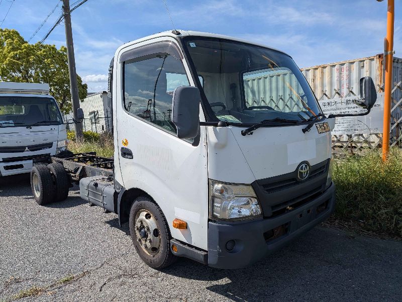  31649  TOYOTA DYNA  2021  
