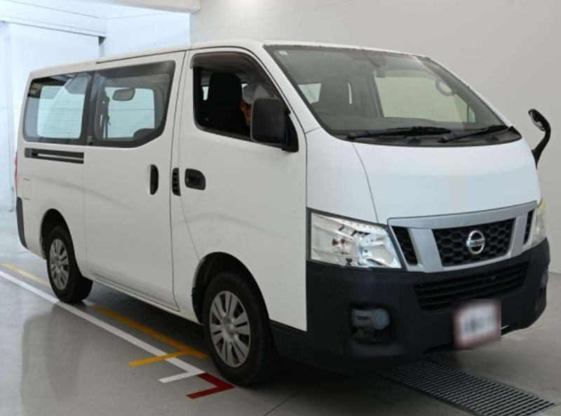  31658  NISSAN CARAVAN  2017  