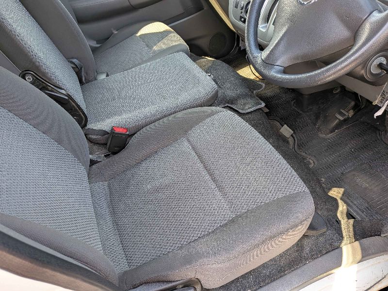  31658  NISSAN CARAVAN  2017  