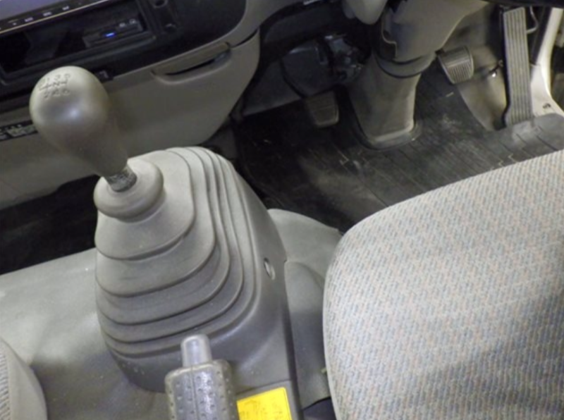  31659  TOYOTA DYNA  2003  