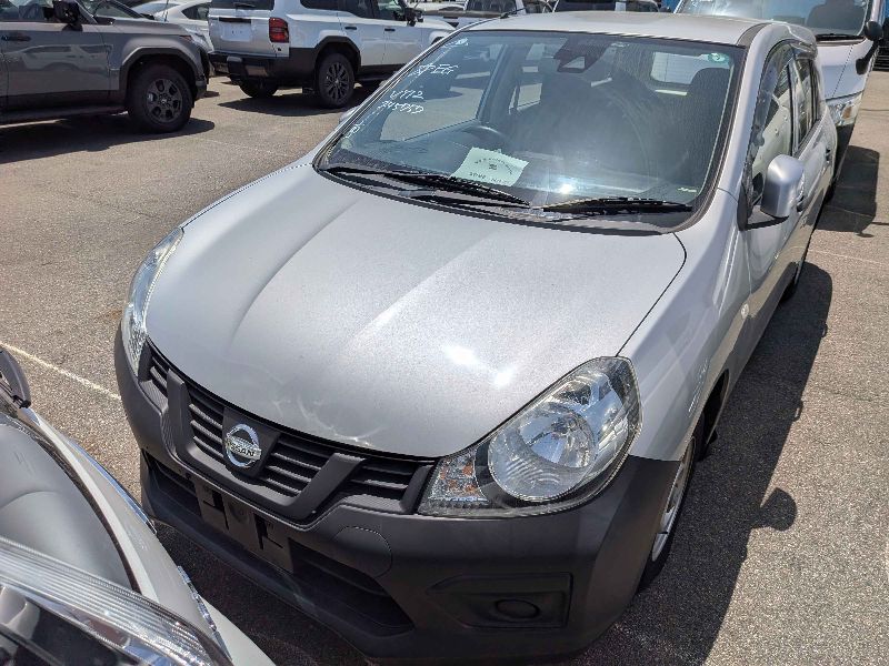  31660  NISSAN AD  2017  