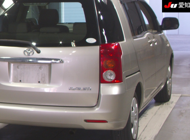  31664  TOYOTA RAUM  2006  