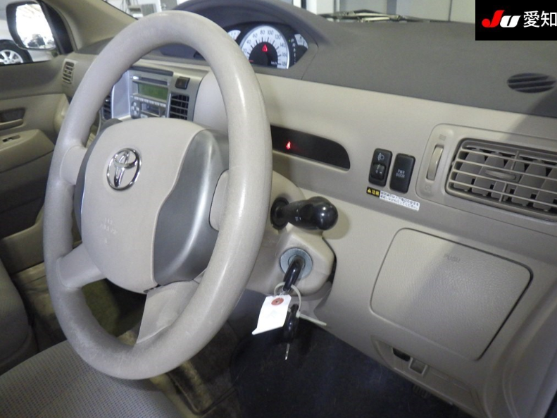  31664  TOYOTA RAUM  2006  