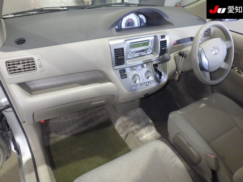  31664  TOYOTA RAUM  2006  
