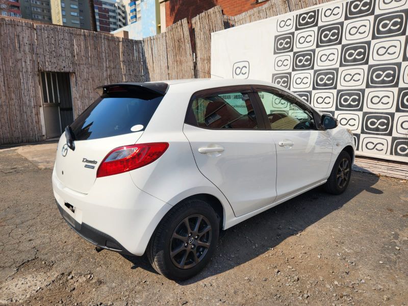  31666  MAZDA DEMIO  2013  