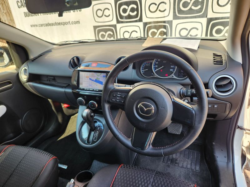  31666  MAZDA DEMIO  2013  