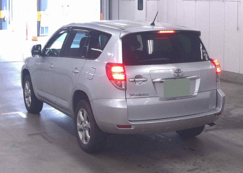  31677  TOYOTA VANGUARD  2011  