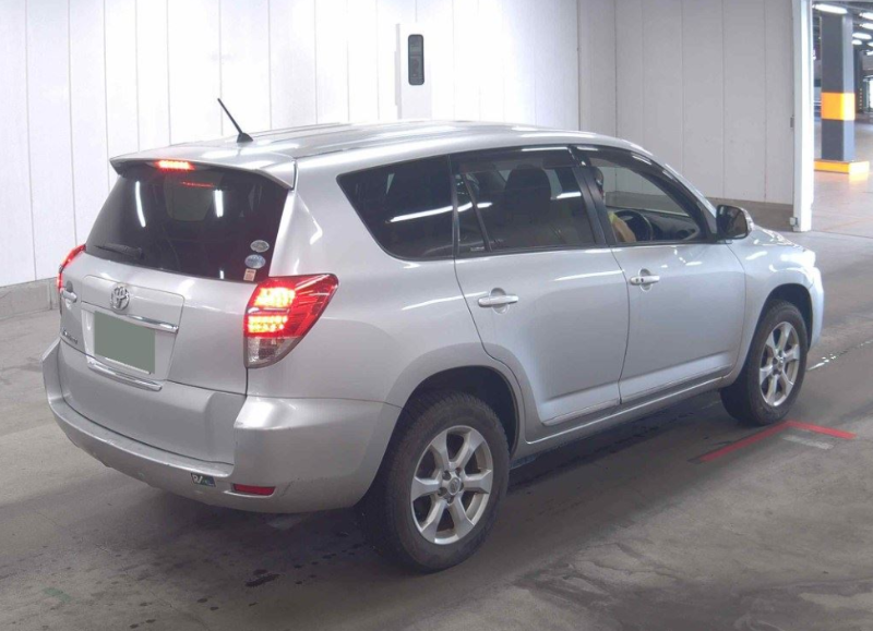  31677  TOYOTA VANGUARD  2011  