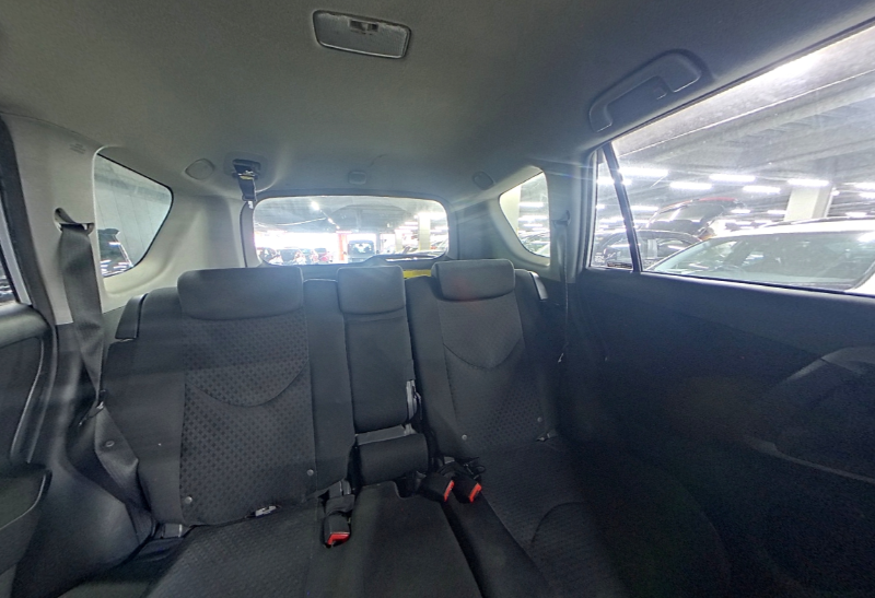  31677  TOYOTA VANGUARD  2011  