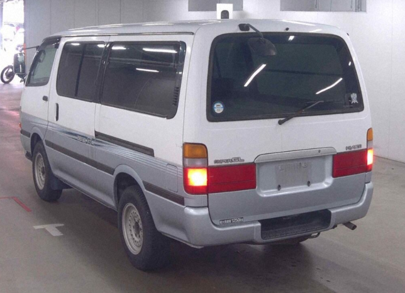  31680  TOYOTA HIACE  2003  