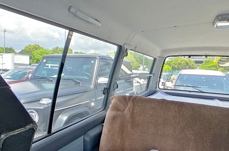  31680  TOYOTA HIACE  2003  