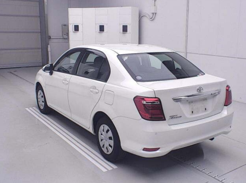  31686  TOYOTA AXIO  2018  