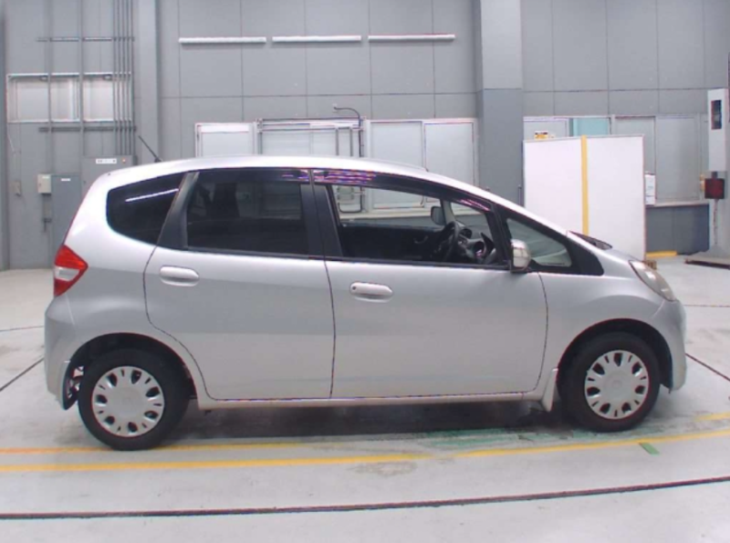  31696  HONDA FIT  2011  