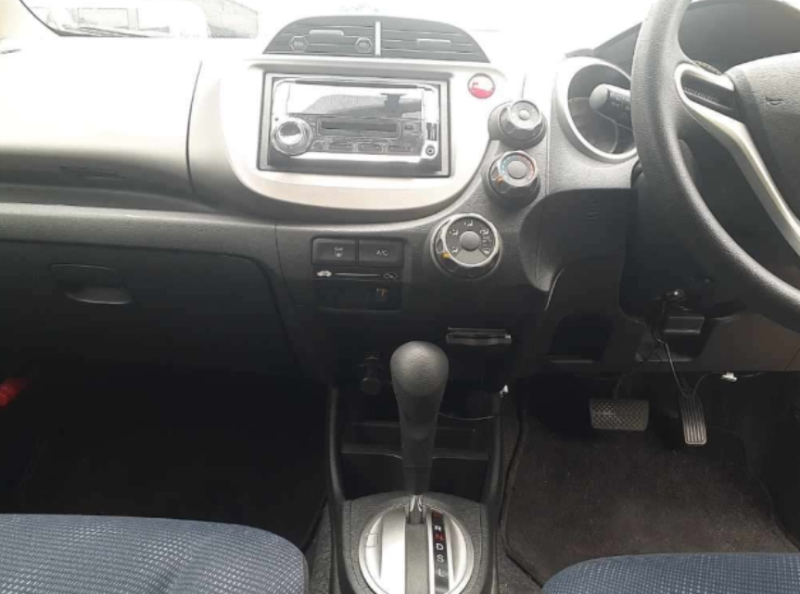  31696  HONDA FIT  2011  