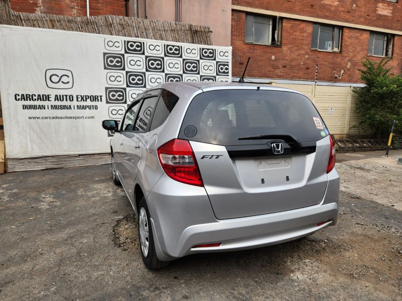  31696  HONDA FIT  2011  