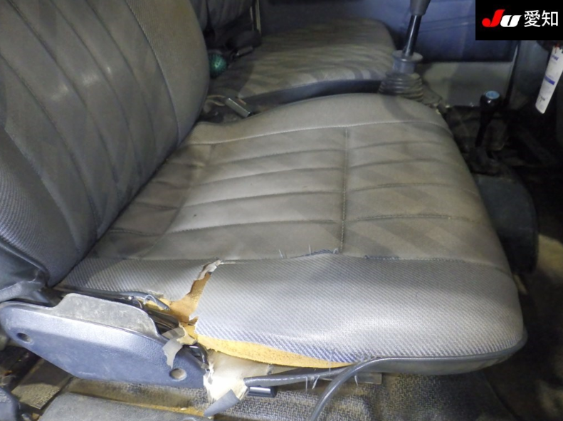  31715  TOYOTA HIACE TRUCK  1990  
