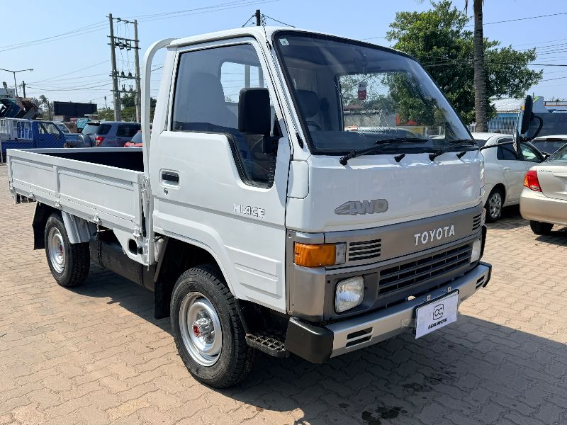  31715  TOYOTA HIACE TRUCK  1990 