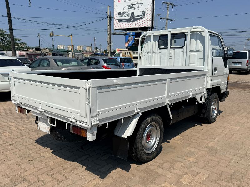  31715  TOYOTA HIACE TRUCK  1990  