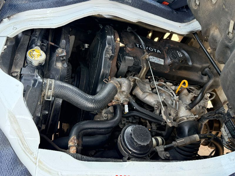  31715  TOYOTA HIACE TRUCK  1990  