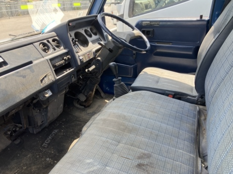  31734  TOYOTA TOYOACE  1990  