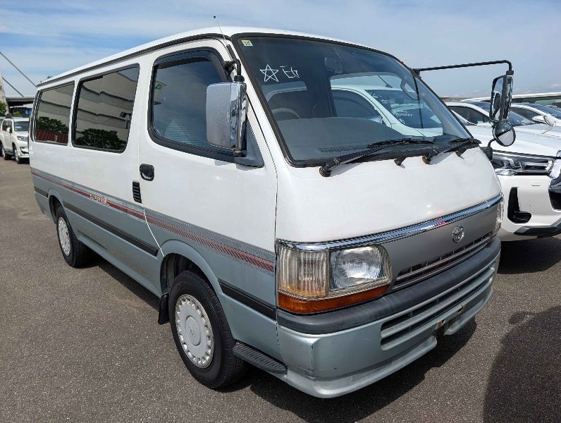  31739  TOYOTA HIACE  1995  