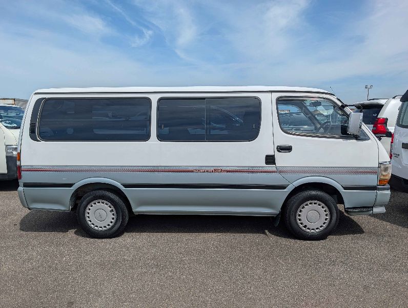  31739  TOYOTA HIACE  1995  