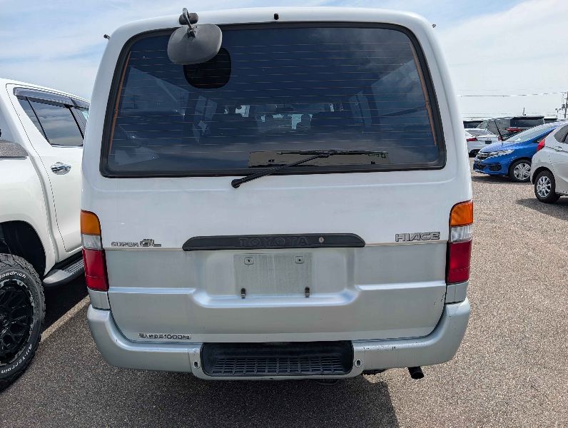  31739  TOYOTA HIACE  1995  