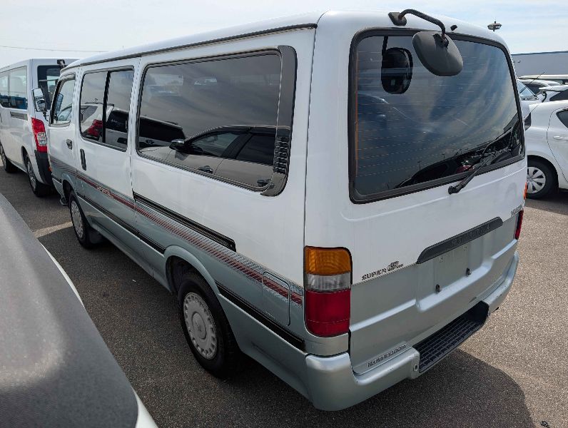  31739  TOYOTA HIACE  1995  