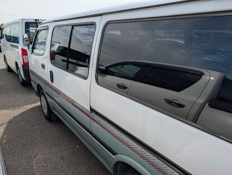  31739  TOYOTA HIACE  1995  